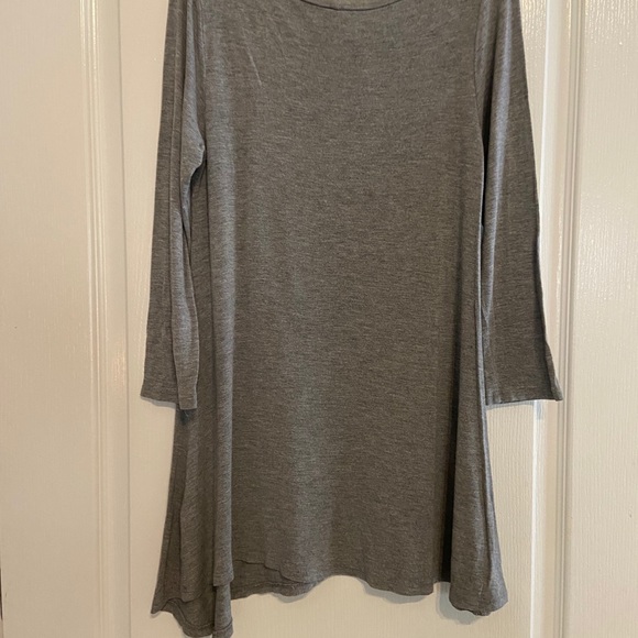 Emerald Tee Size M - Picture 3 of 5